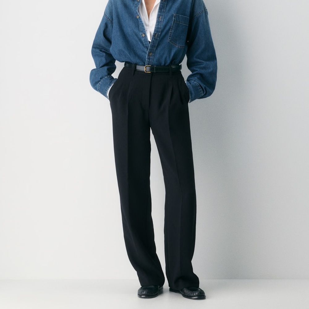 Aritzia Wilfred Effortless Pant in Black Size 4